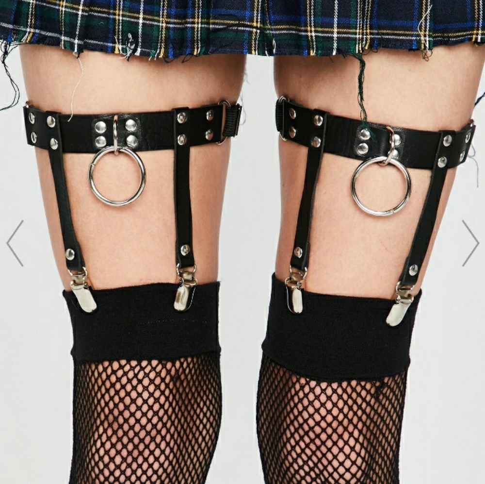 O Hell Yes Garter Set